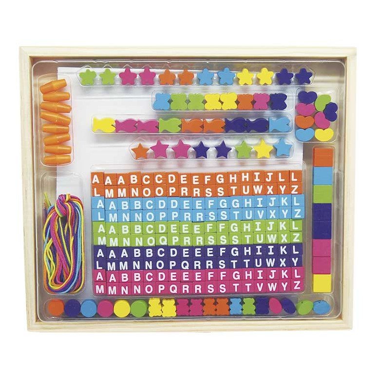 Conjunto de abalorios y cuentas de colores